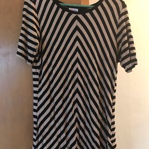 XL cream and black striped LuLaRoe GiGi